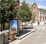 Marquesina publicitaria en Rambla Sant Domènec de Vic